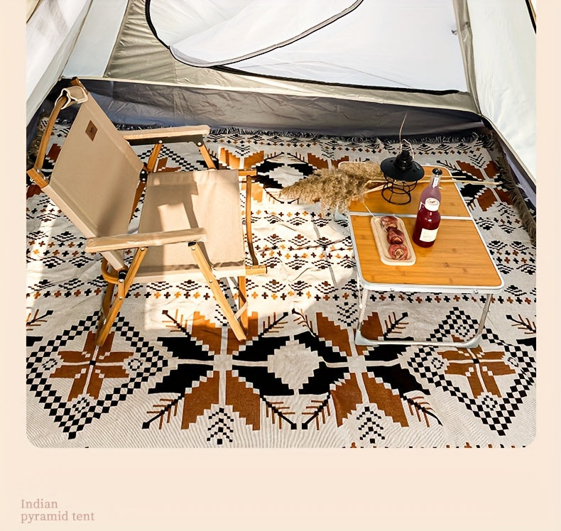 Luxury Pyramid Tent With Sky Curtain