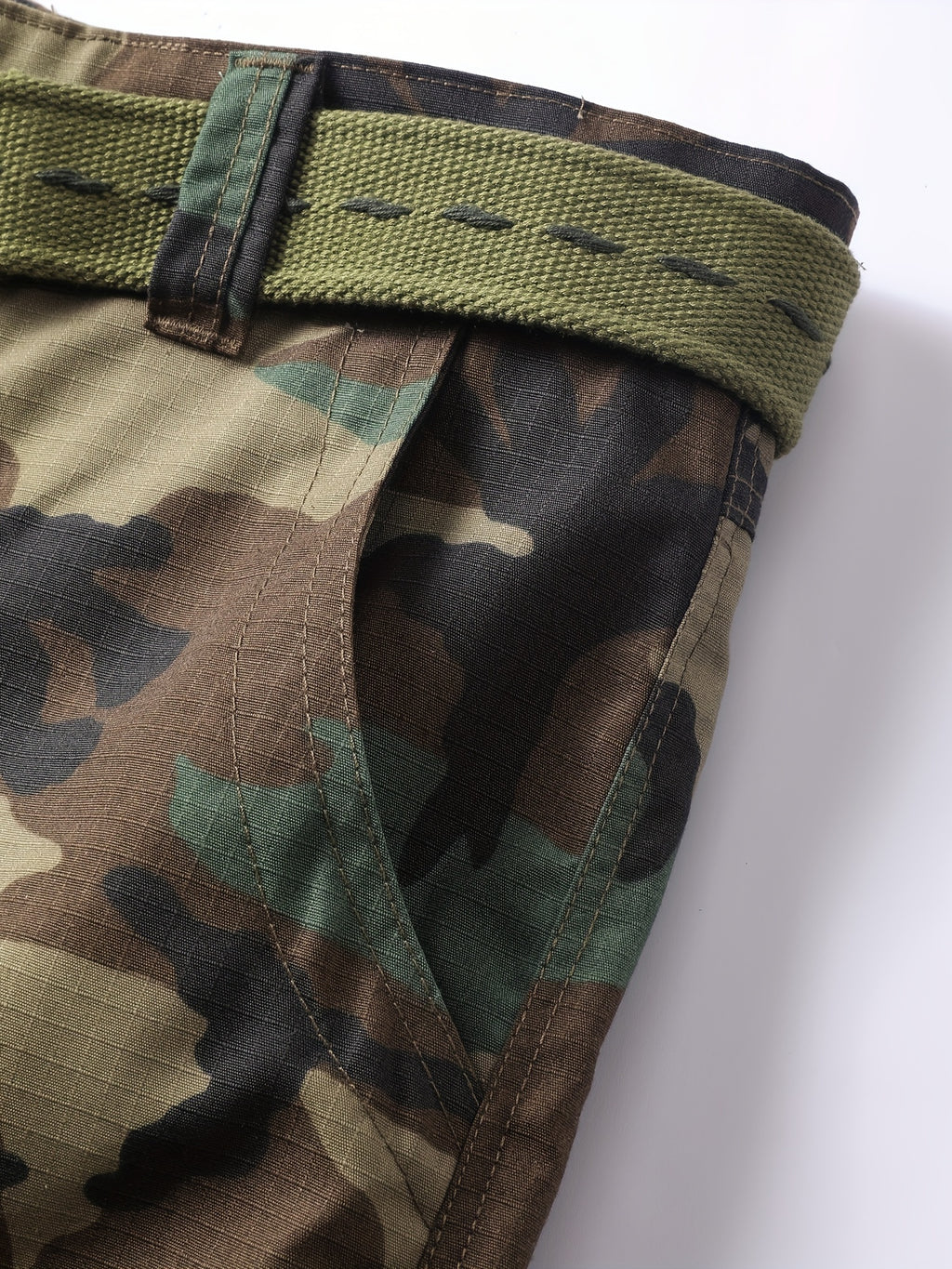 Men's Camouflage Cargo Pants - Comfortable, Durable, Multi-Flap Pocket