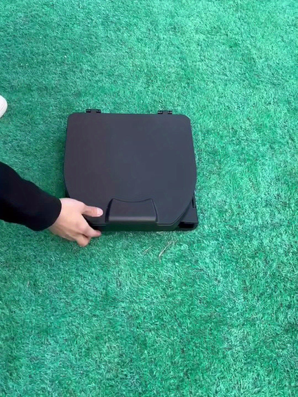 Portable Folding Toilet With PU Seat Cushion