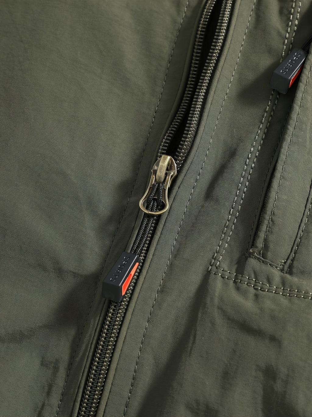 Men's Casual Zipper Pockets Detachable Hooded Windbreaker Jacket, Waterproof